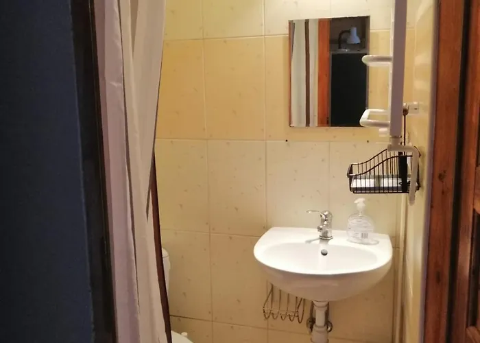 ホームステイ Baltiq ウェバ